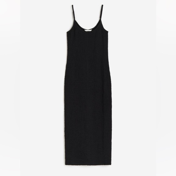 H&M Dresses & Skirts - H&M Crinkled Jersey Dress Black Size Medium